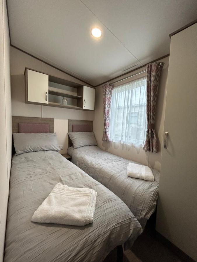 Holiday home Delightful 2 Bedroom Caravan, Pencnwc, New Quay